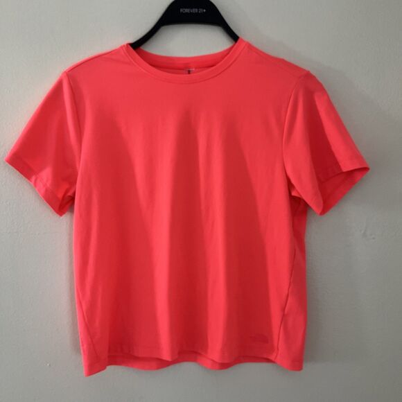The North Face Flash Dry Ultralight Running Tee Shirt, Bright Salmon Pink- Small - Picture 4 of 7